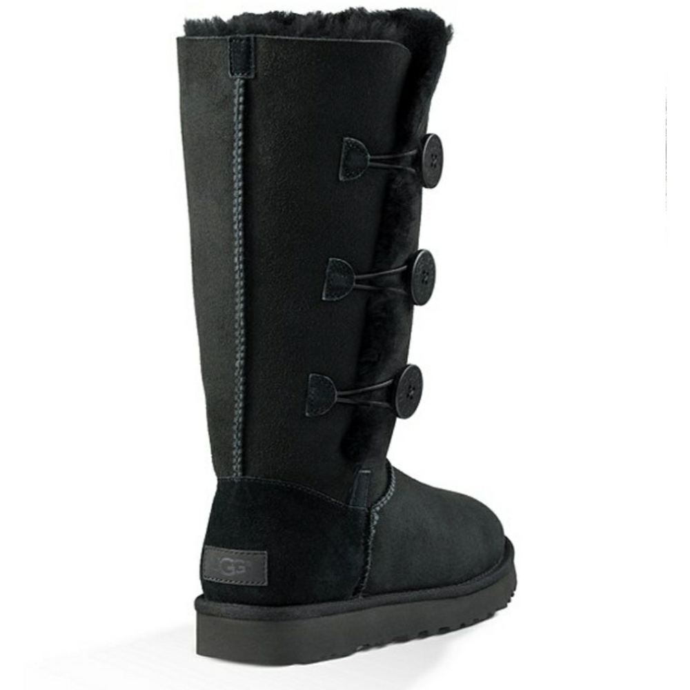 UGGS SIZE 8 - Picture 2 of 4